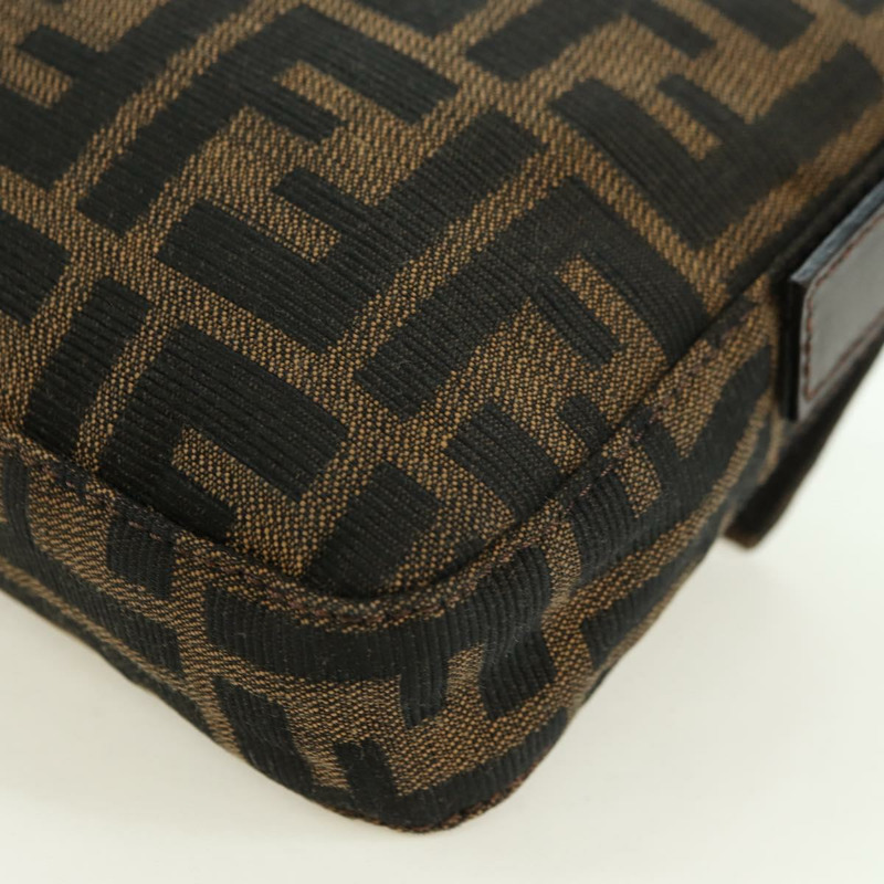 【日本直送】FENDI Zucca帆布Mamma Baguette單肩包 棕色/黑色 正品 177645SAV-17