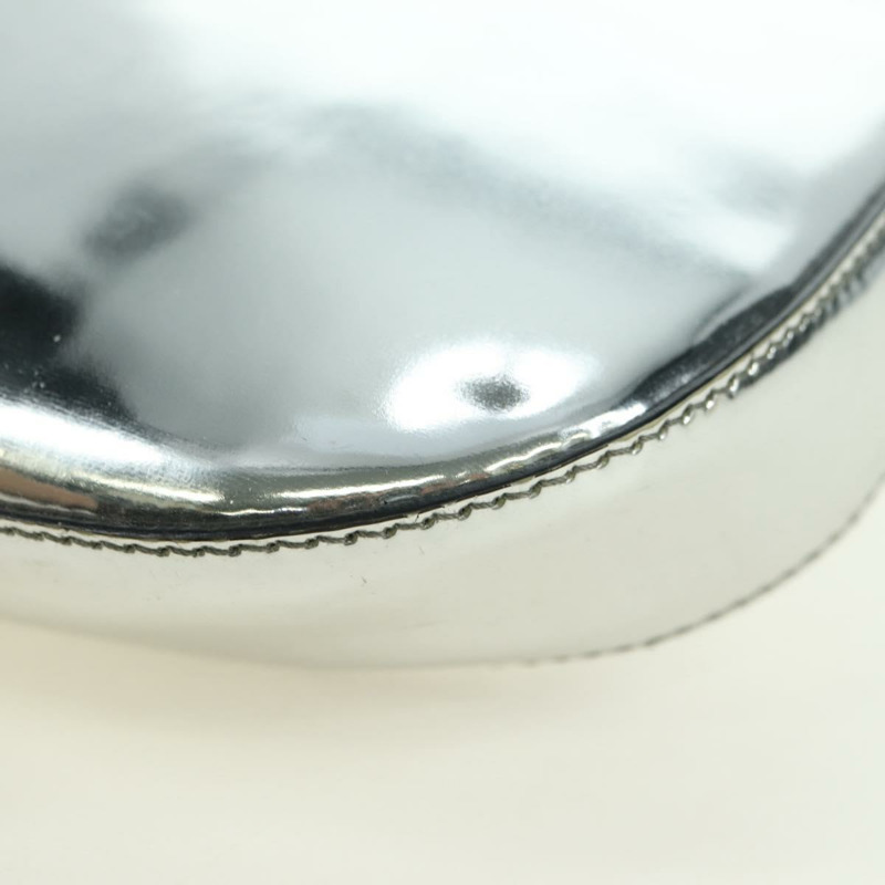 【日本直送】PRADA 銀色漆皮肩包，貨號 177961SM-17