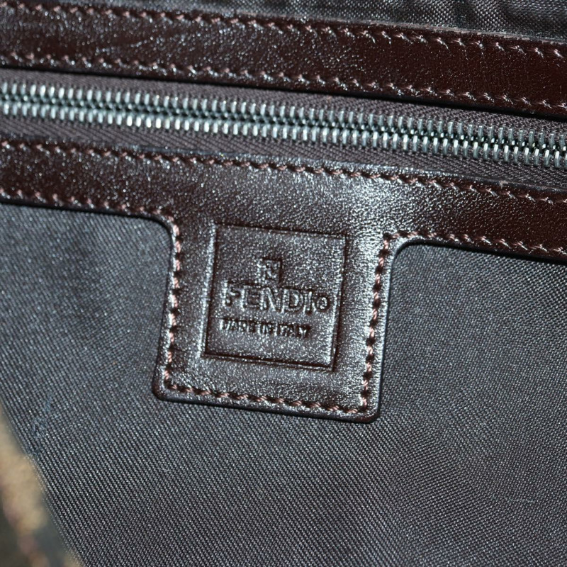 【日本直送】FENDI Zucca帆布Mamma Baguette單肩包 黑色棕色 正品 177212SAV-20