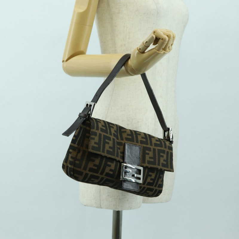 【日本直送】FENDI Zucca帆布Mamma Baguette單肩包 黑色棕色 正品 177212SAV-25