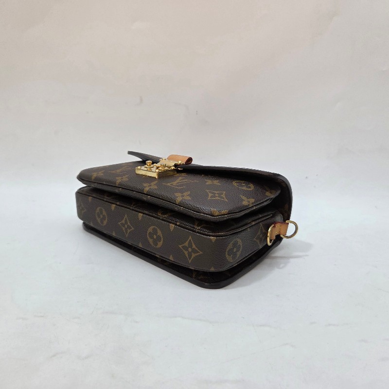 LV 原花金釦Pochette Metis East West手提斜背郵差包M46279-7