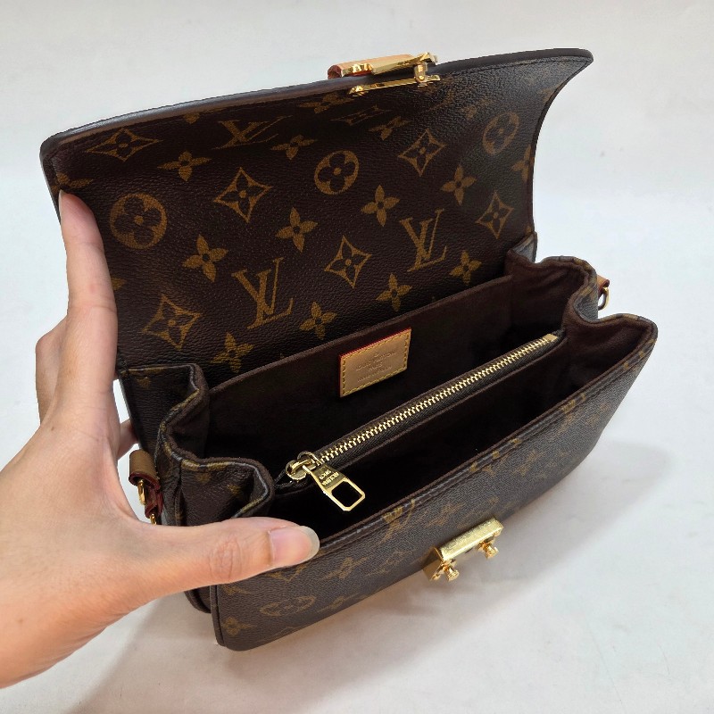 LV 原花金釦Pochette Metis East West手提斜背郵差包M46279-9