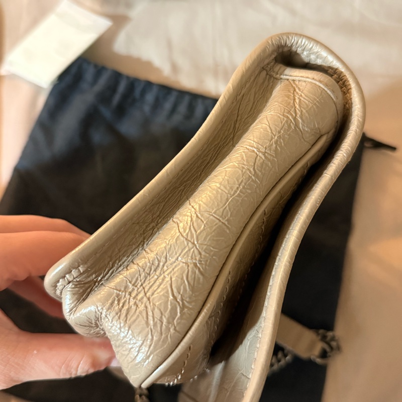 YSL Niki mini 聖羅蘭 奶茶色斜背包-12