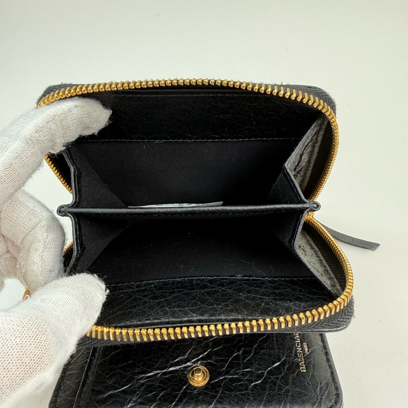 巴黎世家/Balenciaga 黑色羊皮鉚釘機車錢包 金色五金 附件：塵袋-7