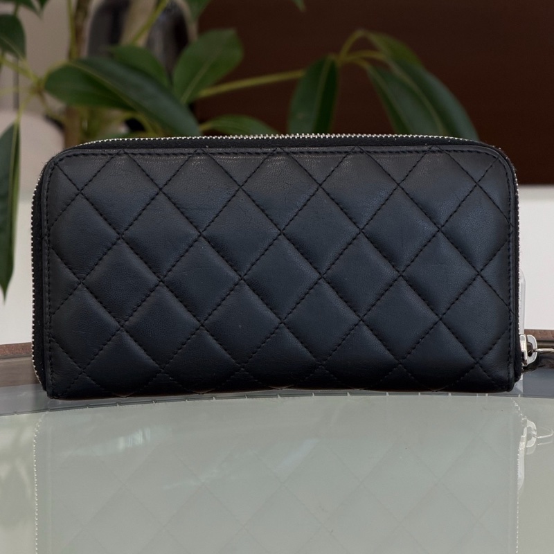 Chanel 香奈兒  黑銀羊皮拉鍊錢包  標誌性的菱格絎縫工藝16開無卡-1