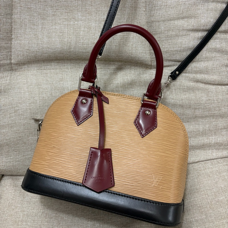 LOUIS VUITTON Alma BB 拼色絕版貝殼包-0