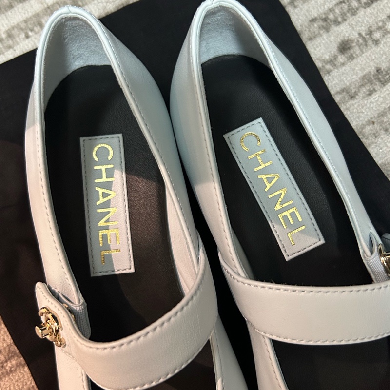 閒置未使用Chanel香奈兒經典藍黑拼色瑪麗珍鞋36碼 有防塵袋-1