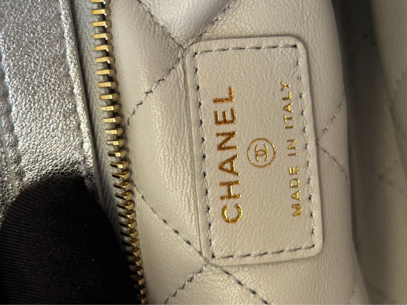 chanel香奈兒 25S銀色雙C珍珠扣蝴蝶結鏈條包-6