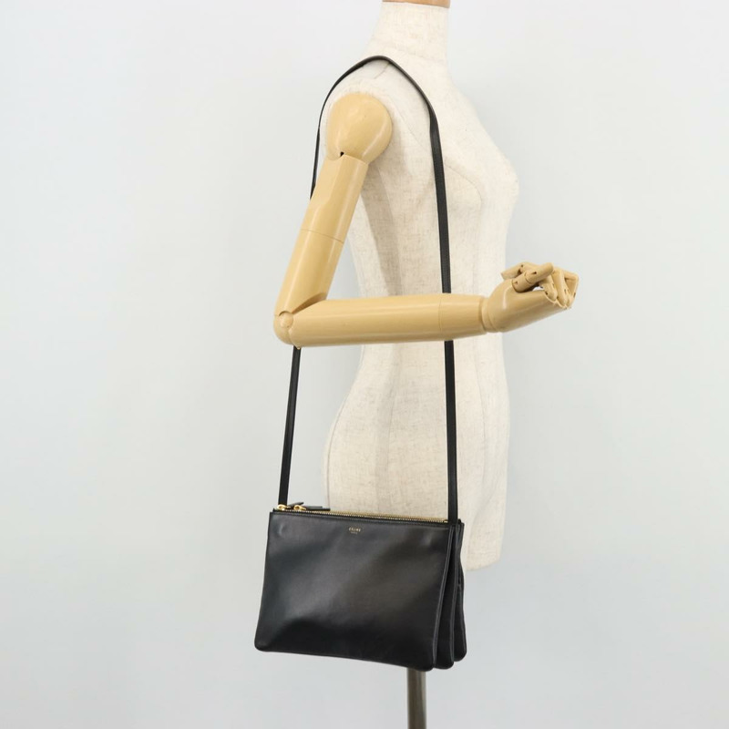 【日本直送】CELINE Trio 肩背包，黑色皮革，金色，正品，貨號 176915A-23