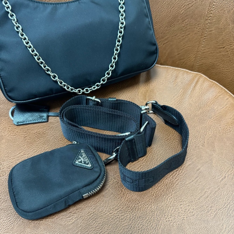 Prada 五合一 斜挎包 腋下包   沒有勾絲  有肩帶-3
