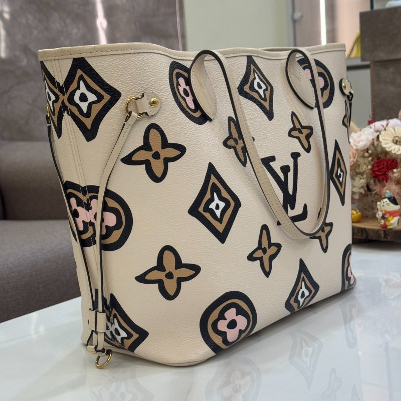 LV M45819 Neverfull MM Wild at Heart 手繪風托特-1