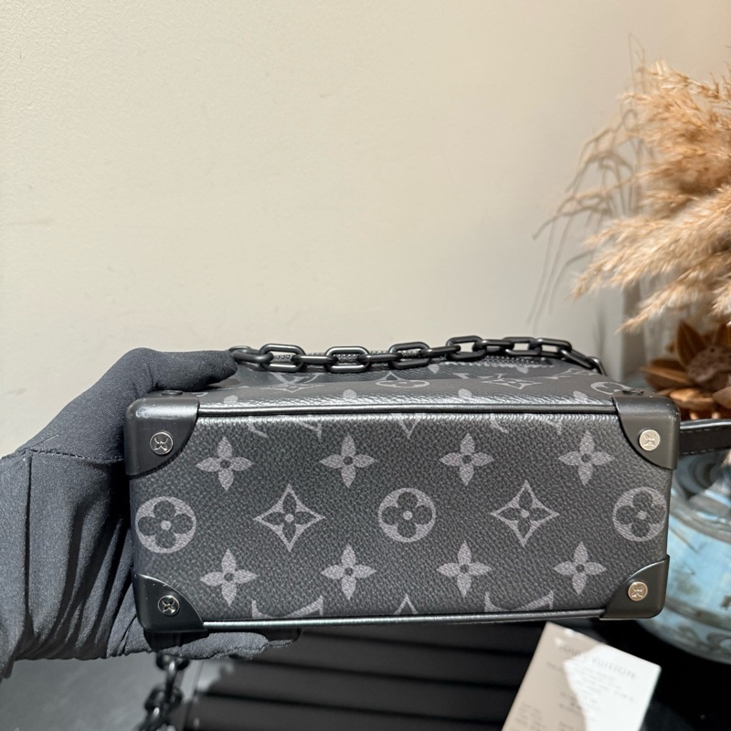 98新 Louis Vuitton 路易威登 黑武士soft trunk盒子包 芯片款 附件：25年小票 官-5