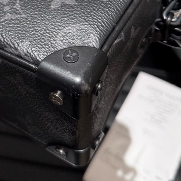 98新 Louis Vuitton 路易威登 黑武士soft trunk盒子包 芯片款 附件：25年小票 官-9