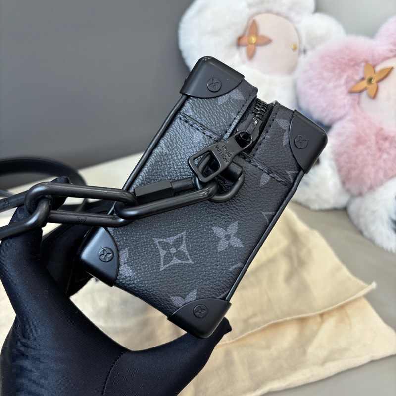 Louis Vuitton 路易威登 黑武士soft trunk盒子包 芯片款 附件：塵袋-2