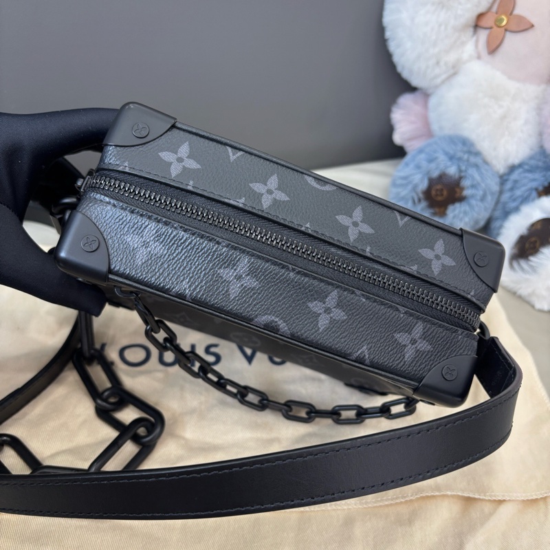 Louis Vuitton 路易威登 黑武士soft trunk盒子包 芯片款 附件：塵袋-7