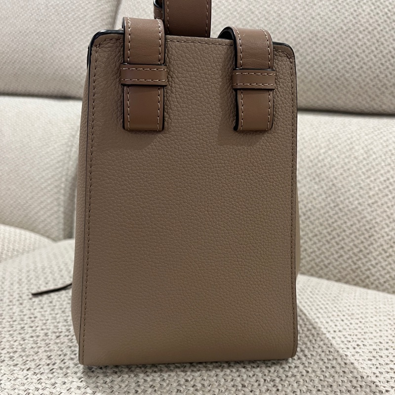 Loewe 吊床包 hammook  compact 新小號 沙色-2