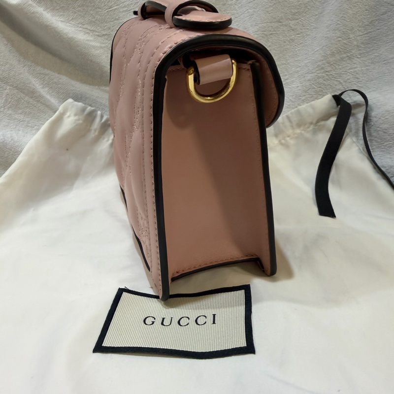 Gucci 粉色GG Marmont斜背包(9成新）-5