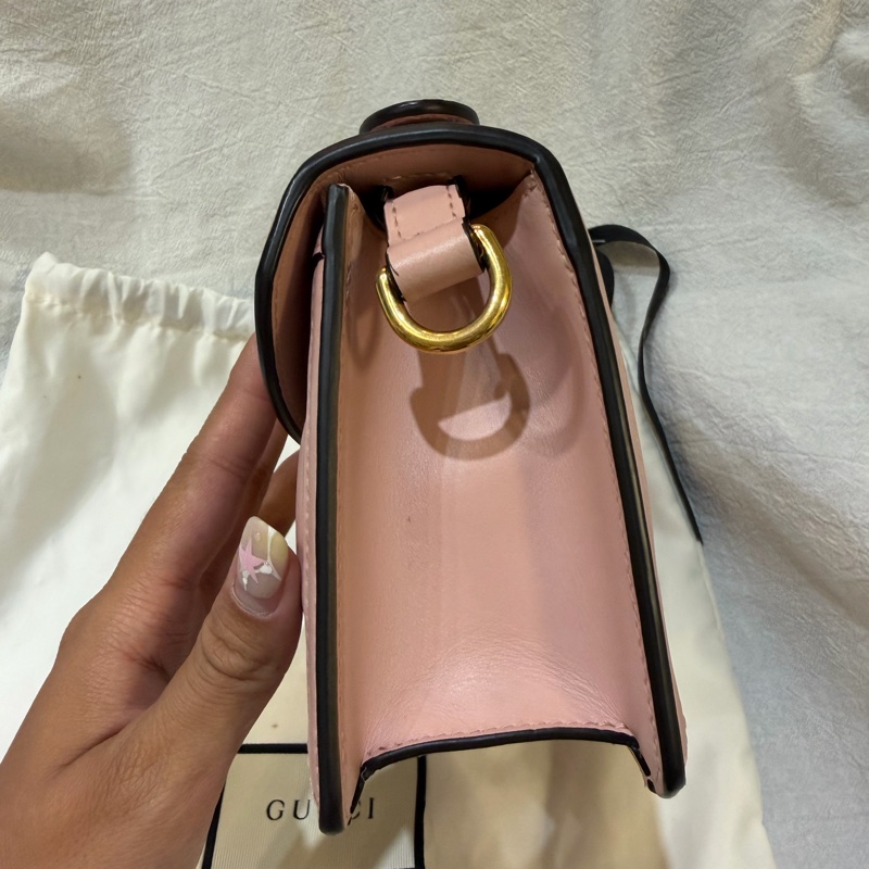 Gucci 粉色GG Marmont斜背包(9成新）-6