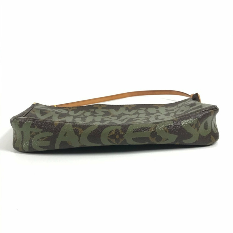 路易威登 M92191 Monogram Graffiti Pochette Accessoires 配件包肩手提包帆布男女款卡其色-4