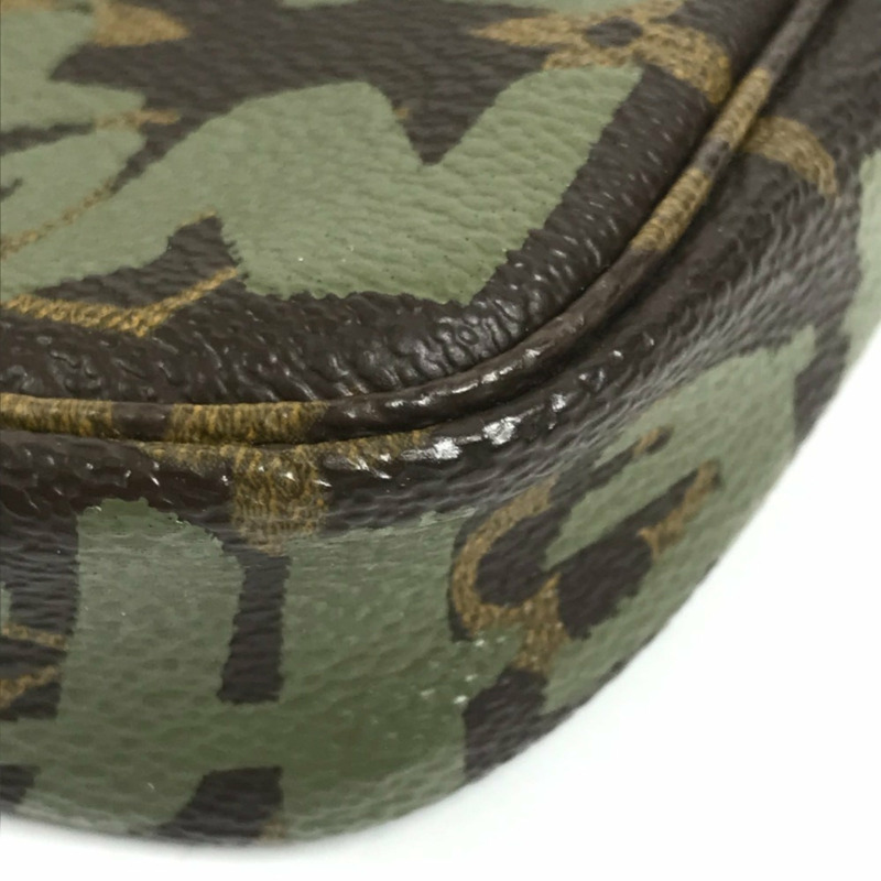 路易威登 M92191 Monogram Graffiti Pochette Accessoires 配件包肩手提包帆布男女款卡其色-7