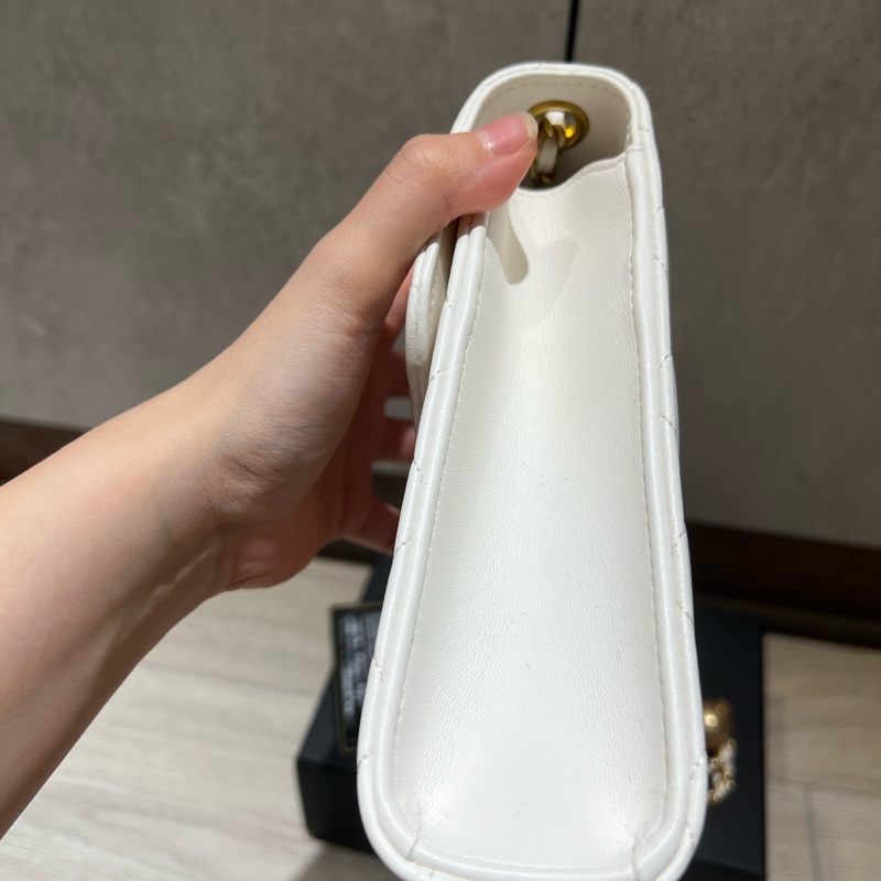 Chanel 金球手機包 白色-2
