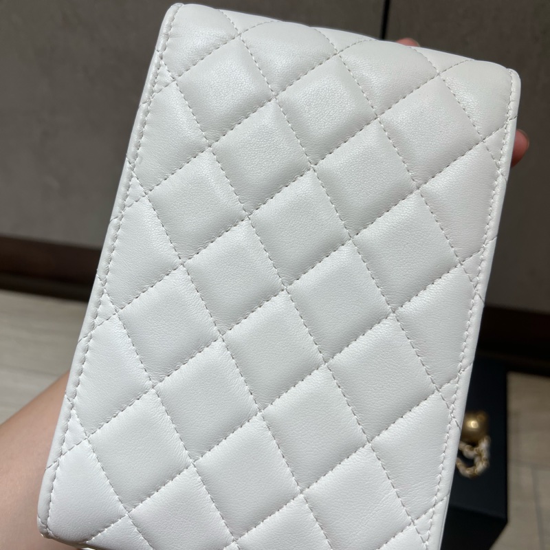 Chanel 金球手機包 白色-3