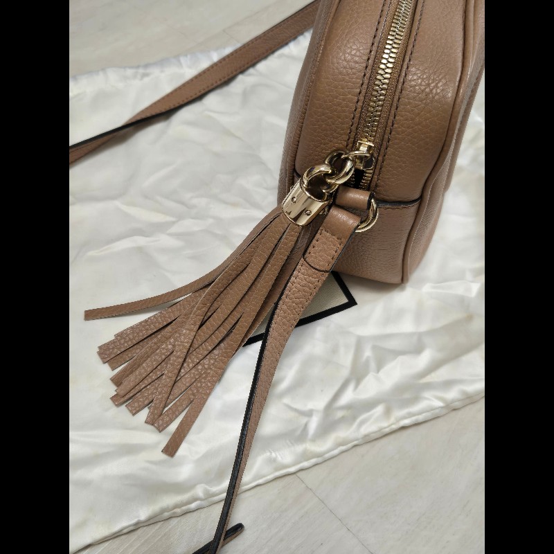 Gucci 古馳 disco soho 奶茶色 焦糖色 流蘇拉鍊相機包 肩背包 斜背包-6