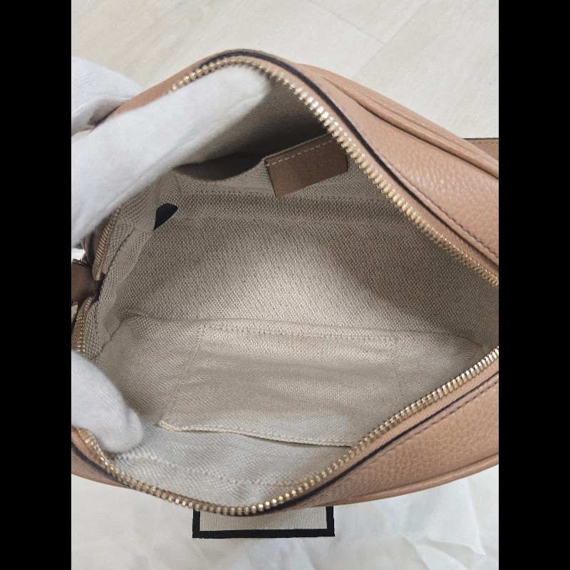 Gucci 古馳 disco soho 奶茶色 焦糖色 流蘇拉鍊相機包 肩背包 斜背包-17