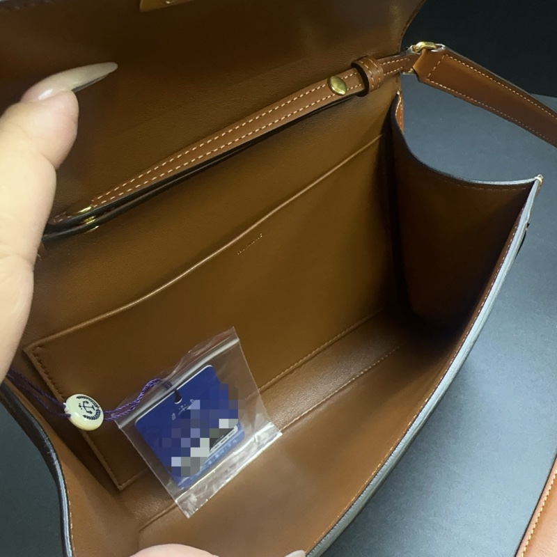 賽琳/Celine焦糖色凱旋門信封斜挎包 尺寸22*15  無配件 單品-4