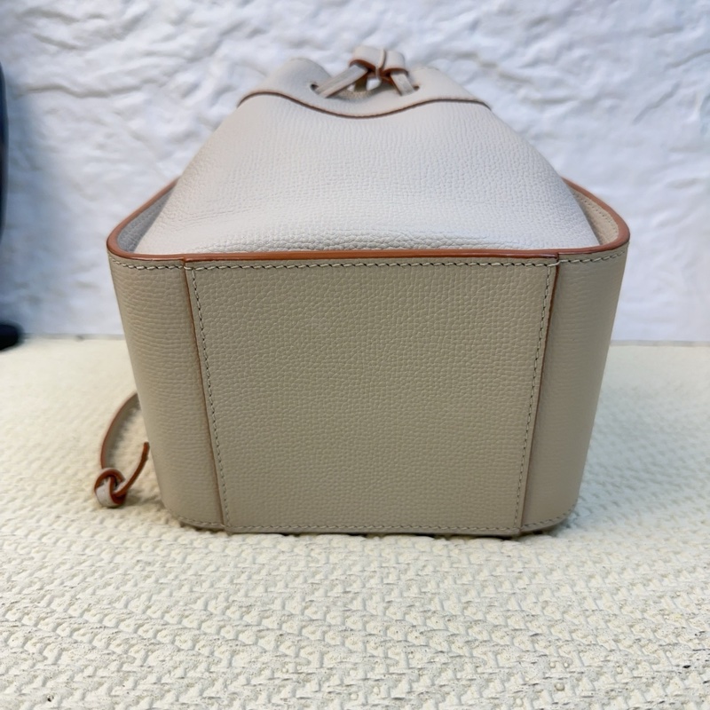 LOEWE/羅意威 Hammock吊床包米色荔枝紋牛皮 尺寸16*20*10cm-2