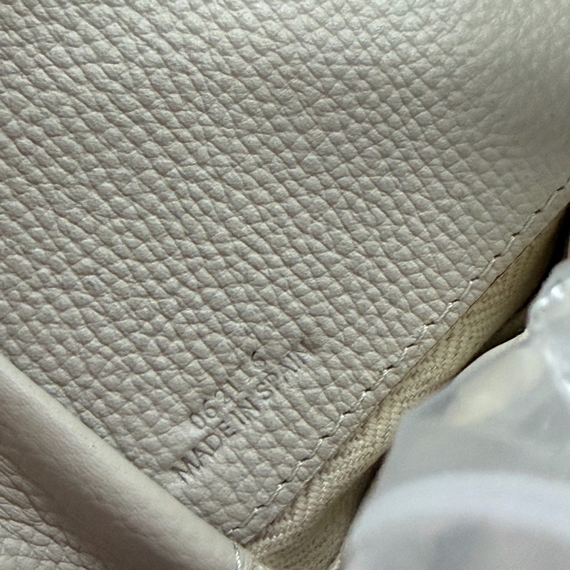LOEWE/羅意威 Hammock吊床包米色荔枝紋牛皮 尺寸16*20*10cm-3