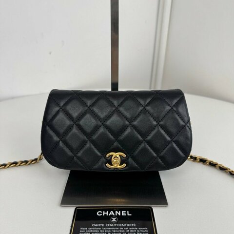 香奈兒/Chanel 黑金菱格半月口蓋mini鏈條包