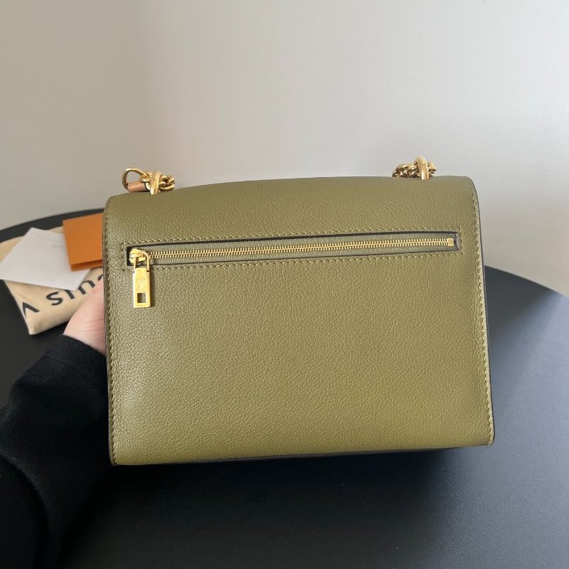 芯片款 路易威登/Louis Vuitton Lockme繫列小號信封包-1