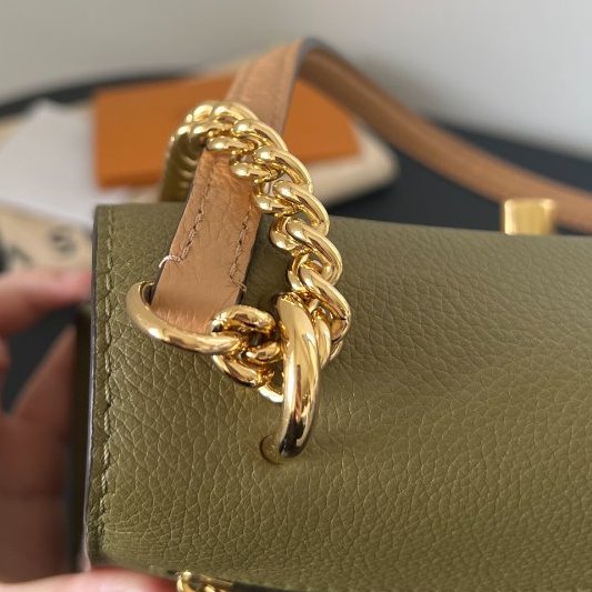 芯片款 路易威登/Louis Vuitton Lockme繫列小號信封包-9