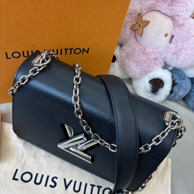 路易威登/Louis Vuitton 黑色水波紋Twist中號鏈條肩背包-4