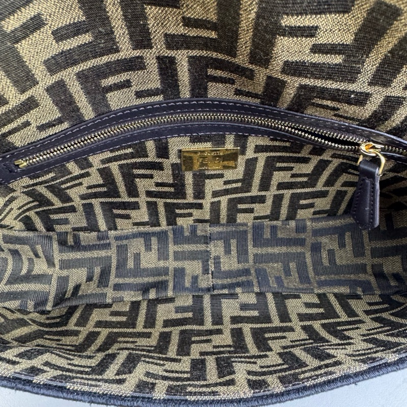 98❤️ Fendi/芬迪棕色拼黑色老花Baguette法棍中号 尺寸27*15 编码HR216-5