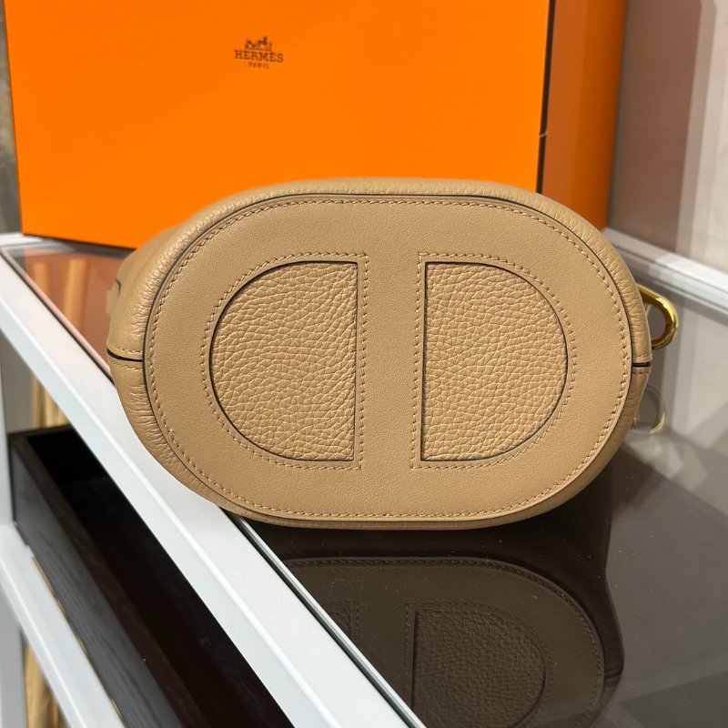 HERMES In the loop 18 - 餅乾金 B-5