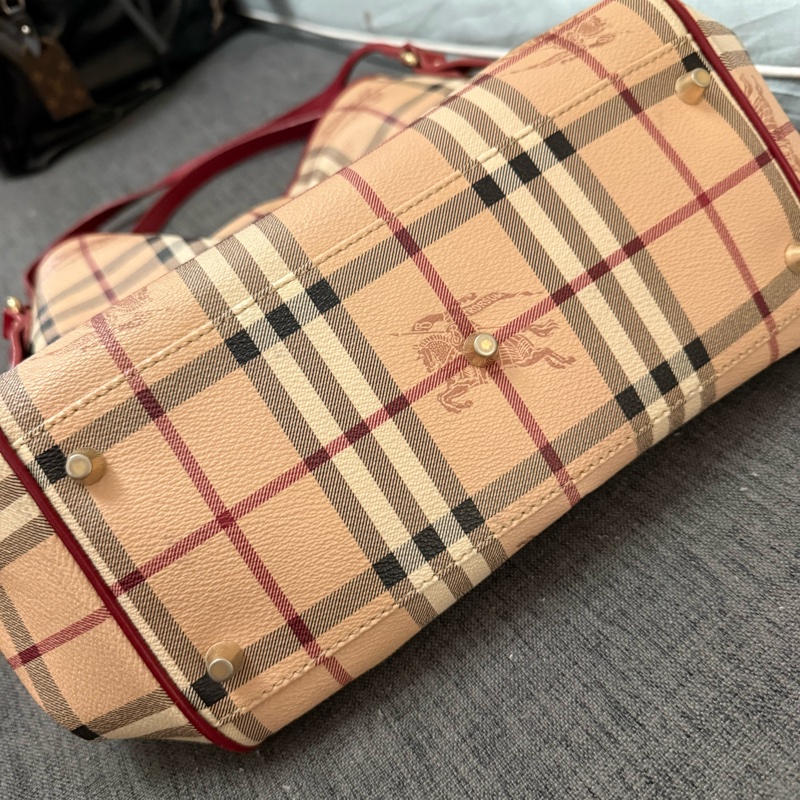 Burberry 包包 側背包 超美時尚 巴寶莉 台灣專櫃購入-30