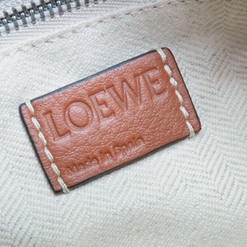 棕色 牛皮 大象造型 肩背包【LOEWE 羅威】 B623A18X01-4