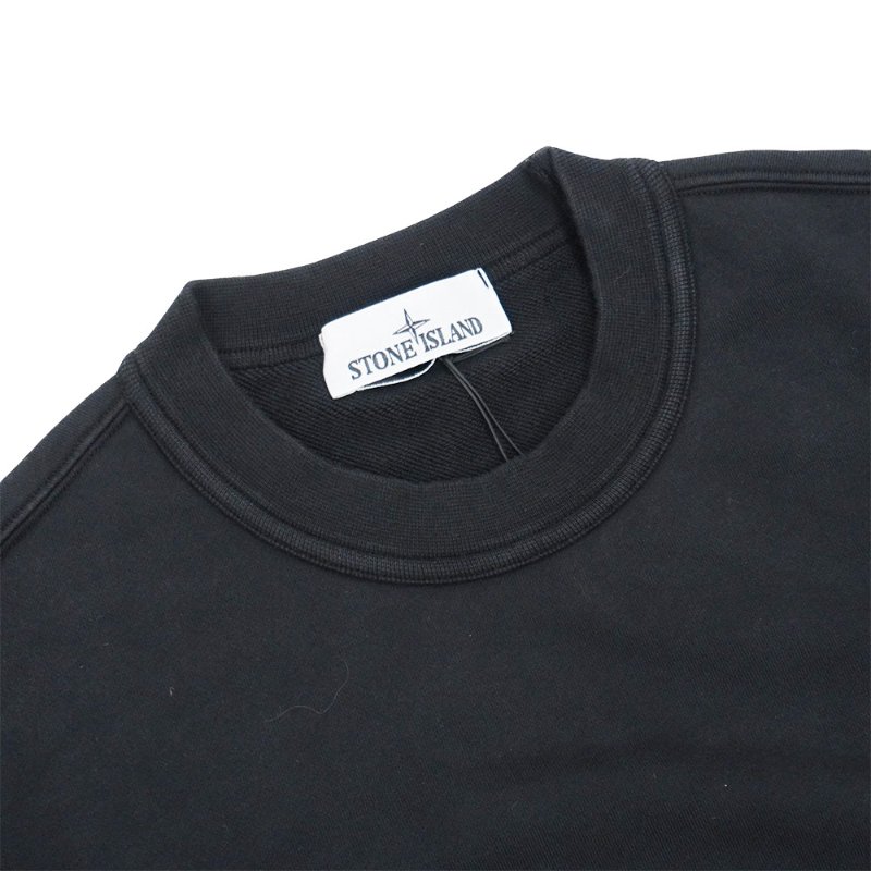 Stone Island 棉絨刺繡臂章男生長袖上衣(黑)-1