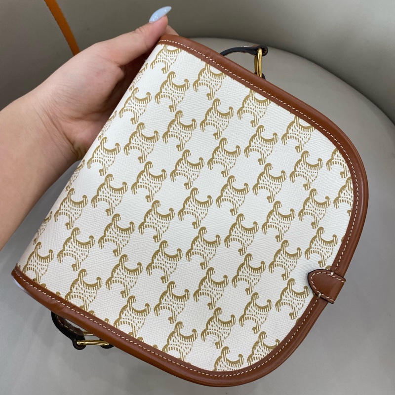 Celine賽琳老花馬鞍包，白花拼棕邊 尺寸18x17x6.5-5