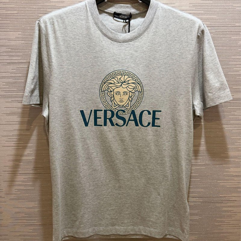 💎Han's house精品服飾💎VERSACE 凡賽斯 女王頭 LOGO T恤 短袖 短T 原價16500-1