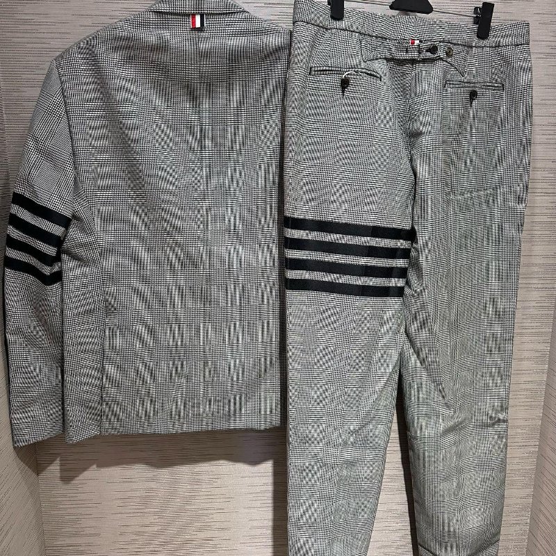💎Han's house精品服飾💎Thom Browne TB 4槓 威爾斯親王 西裝外套 套裝 日本製 現貨1,3號 原價116300-1