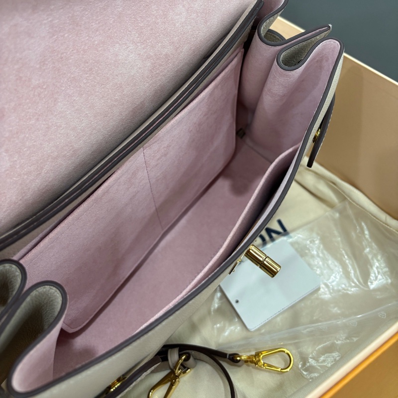 【全新品】Louis Vuitton 路易威登 LV 奶茶色lockme ever中號芯片款 五金膜都在-8