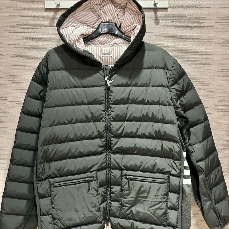 💎Han's house精品服飾💎THom Browne 羽絨 外套  TB 現貨4 5 原價74100-0
