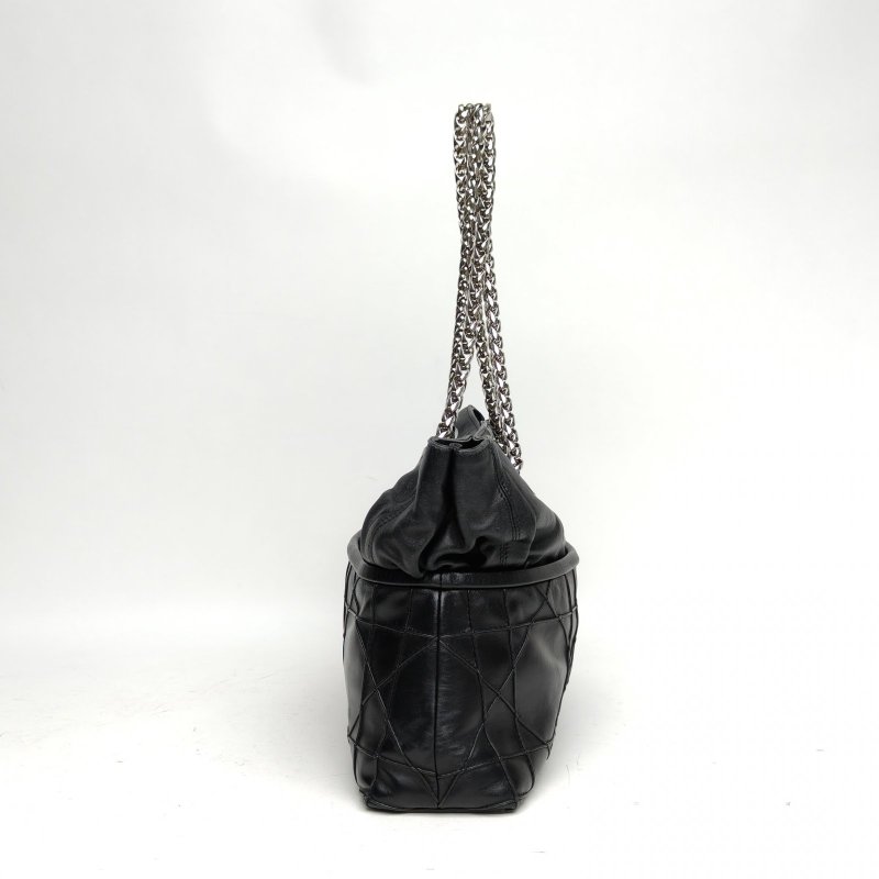 DIOR 黑色羊皮銀扣2011藤格紋鏈條tote肩背包-3