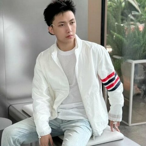 💎Han's house精品服飾💎THOM BROWNE TB 四槓 尼龍 風衣 防水 外套現貨1 原價63700