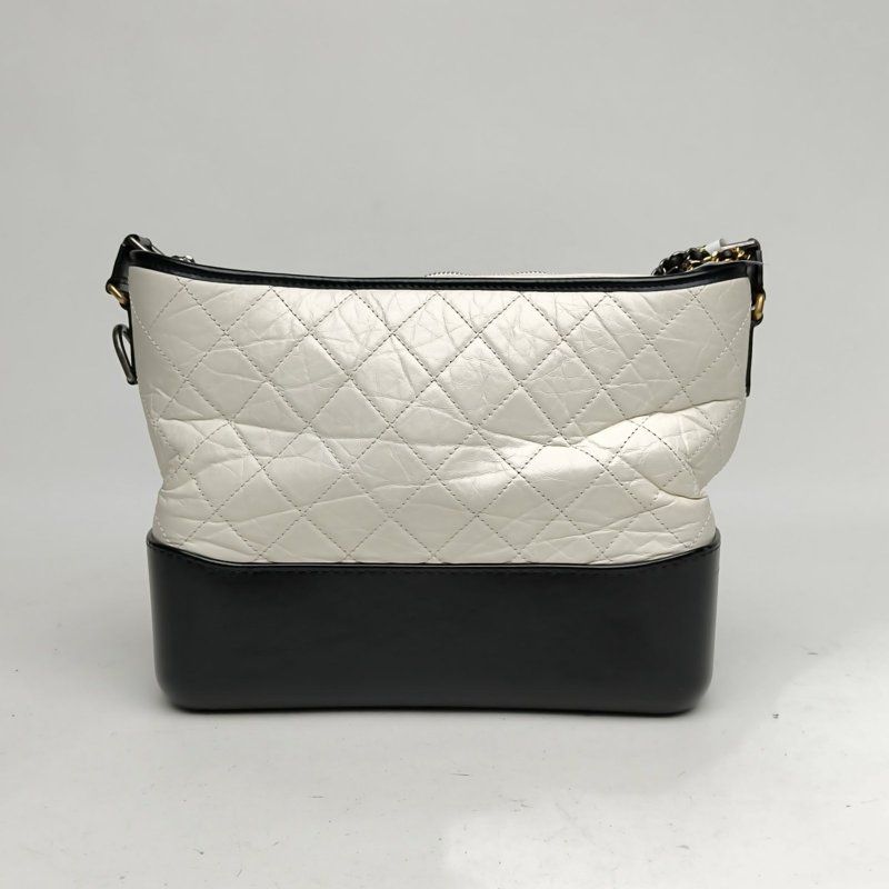 CHANEL GABRIELLE流浪中號白色牛皮28開金銀扣黑底肩背包-2