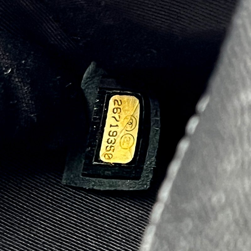 KESH 凱仕國際精品【經典叛逆、收藏級人氣】CHANEL BOY CHANEL 25 香奈兒 魚子醬牛皮菱格紋鏈帶包 黑色復古銀扣-14