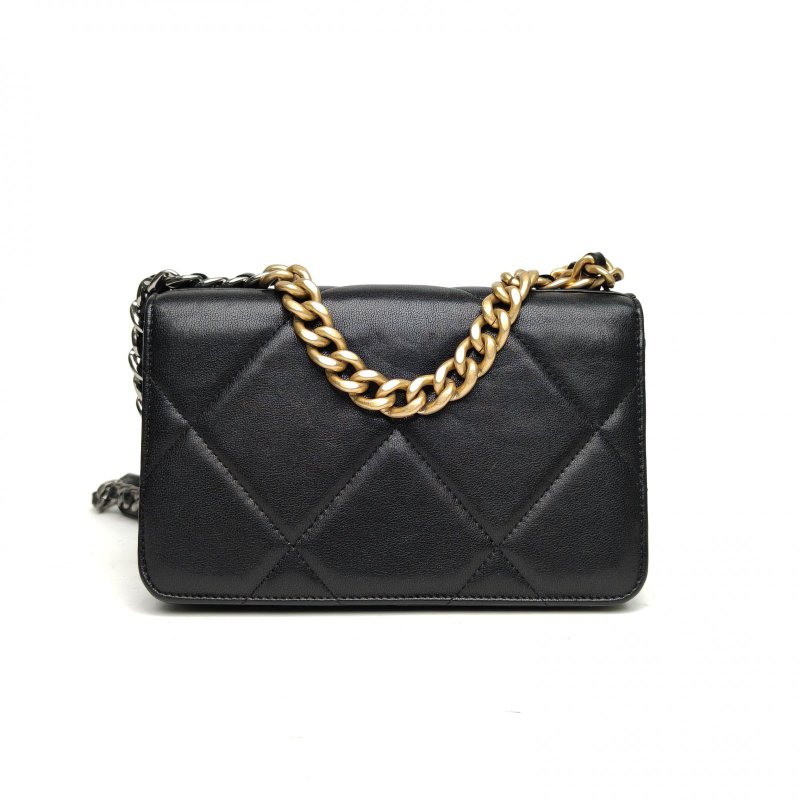 CHANEL 19BAG吸扣WOC19黑色羊皮29開金銀扣肩背包-2